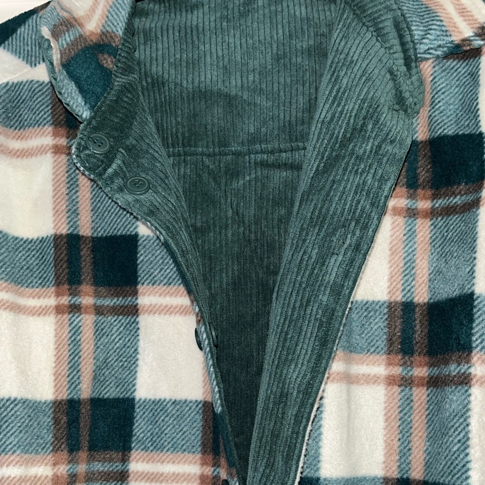 Love Tree•Reversible Plaid & Green Utility Jacket - Picture 10 of 15